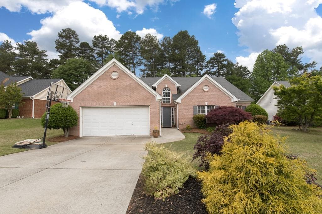 3 bedroom, 2 bathroom, 1,926 sq ft single family residence sold at 3464 CAST BEND Way, Buford, GA 30519