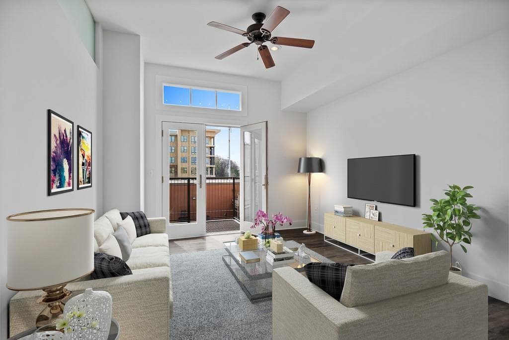 1 bedroom, 1 bathroom, 610 sq ft condominium sold at 925 Garrett Street 317, Atlanta, GA 30316