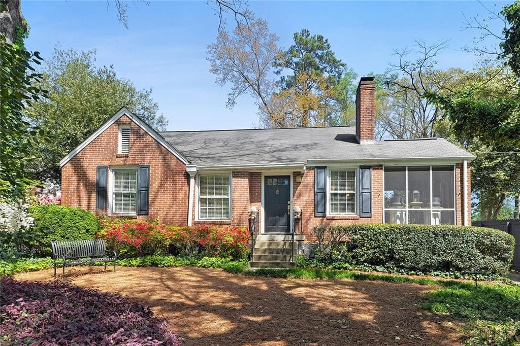 2 bedroom, 2 bathroom, 1,329 sq ft single family residence sold at 250 Alberta Drive, Atlanta, GA 30305