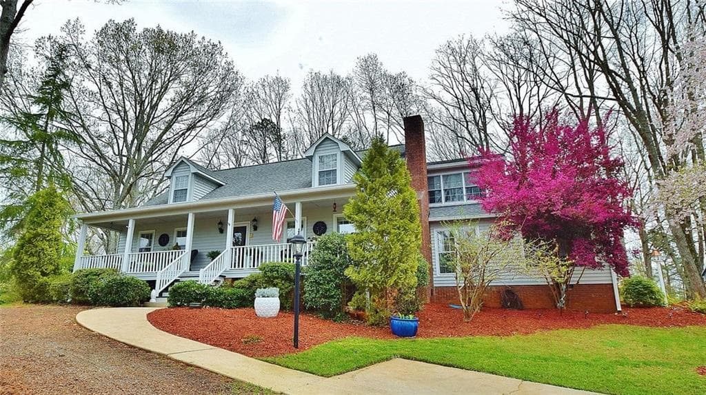 4 bedroom, 4 bathroom single family residence sold at 2509 Thompson Overlook, Gainesville, GA 30506