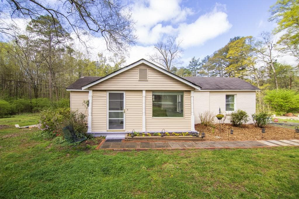 5586 Owens Drive, Austell, GA 30106 — most recent listing photo