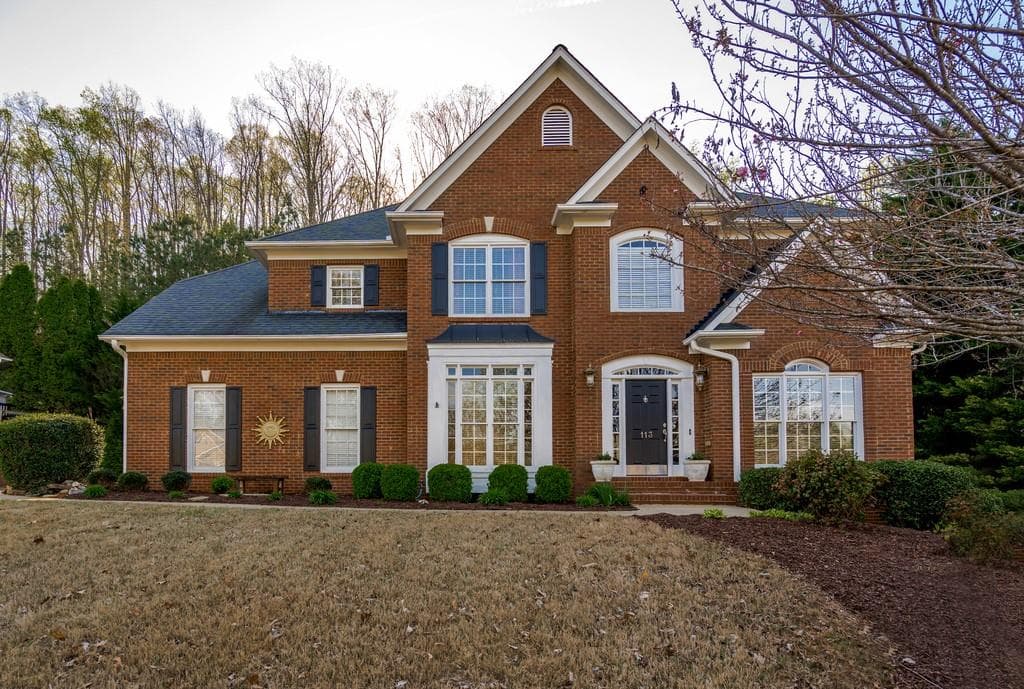 5 bedroom, 4 bathroom, 3,730 sq ft single family residence sold at 113 Wayfair Overlook Drive, Woodstock, GA 30188