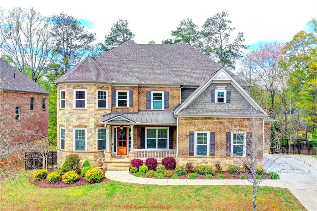 5 bedroom, 4 bathroom, 4,602 sq ft single family residence sold at 12420 Beragio Place, Alpharetta, GA 30004