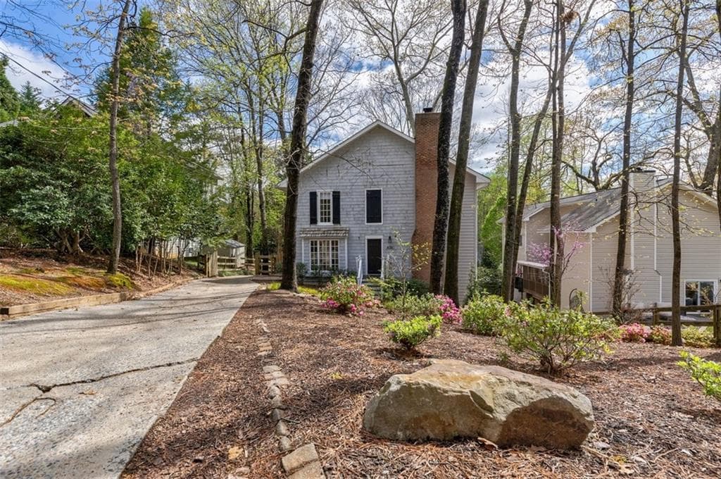 5 bedroom, 5 bathroom, 2,927 sq ft single family residence sold at 4781 E Conway Drive, Atlanta, GA 30327