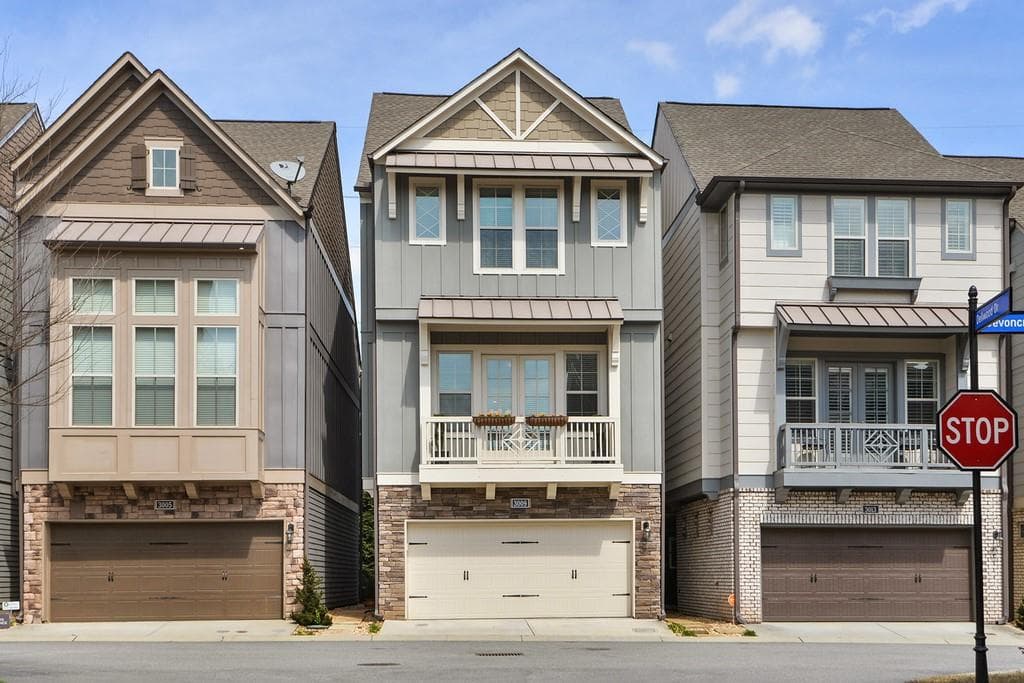 3 bedroom, 4 bathroom, 1,989 sq ft single family residence sold at 3009 Devoncroft Street, Smyrna, GA 30080