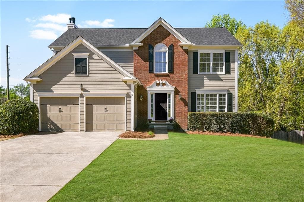 4 bedroom, 3 bathroom, 2,564 sq ft single family residence sold at 7810 Llangollen Way, Cumming, GA 30041