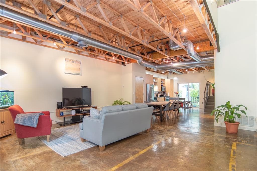 2 bedroom, 3 bathroom, 1,680 sq ft condominium sold at 1661 La France Street 323, Atlanta, GA 30307