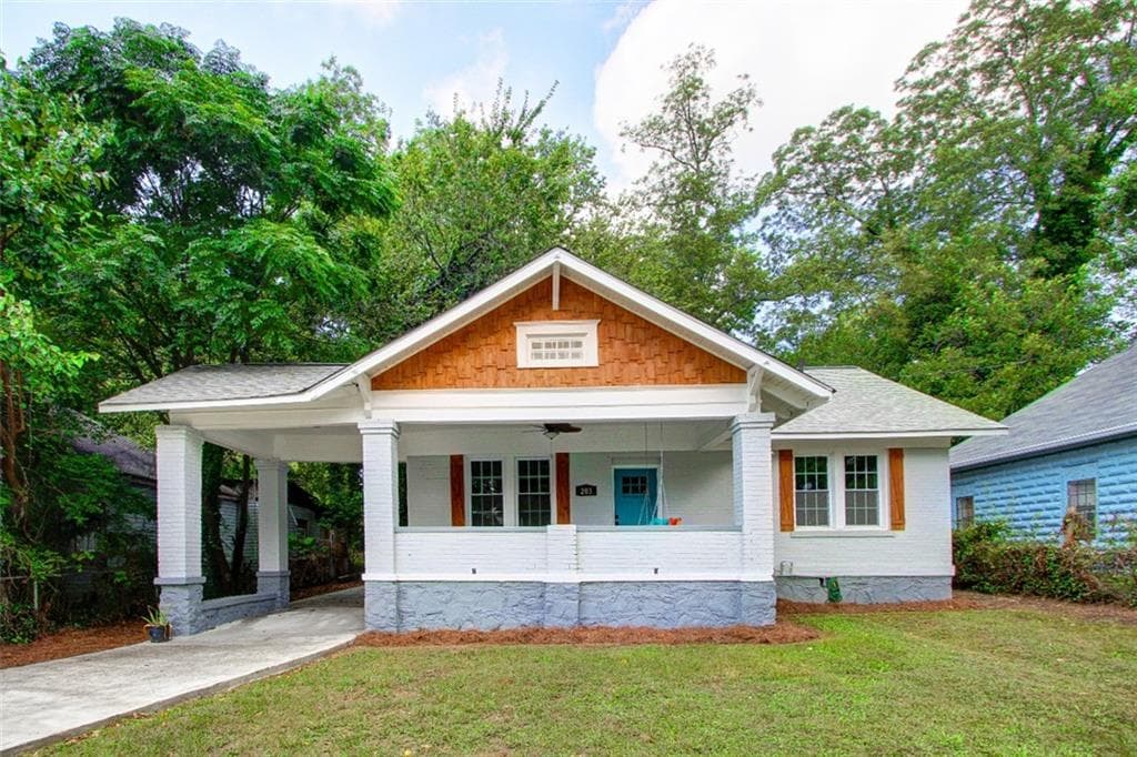 4 bedroom, 2 bathroom, 2,000 sq ft single family residence sold at 205 Racine Street, Atlanta, GA 30314