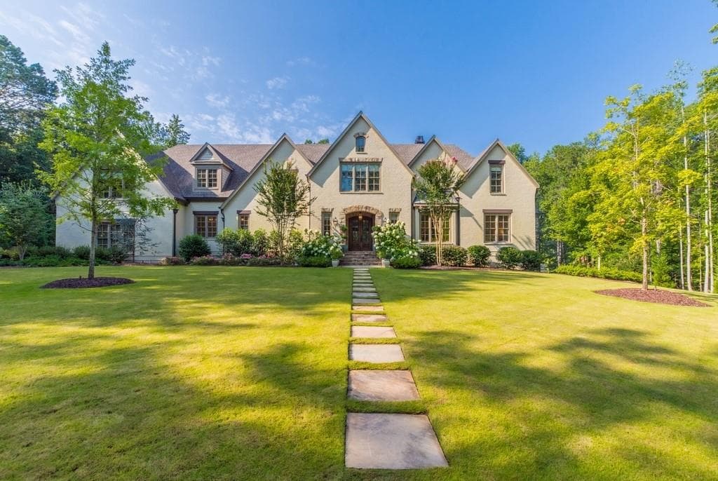 6 bedroom, 7 bathroom, 8,105 sq ft single family residence sold at 225 Diamond Pointe, Fayetteville, GA 30215