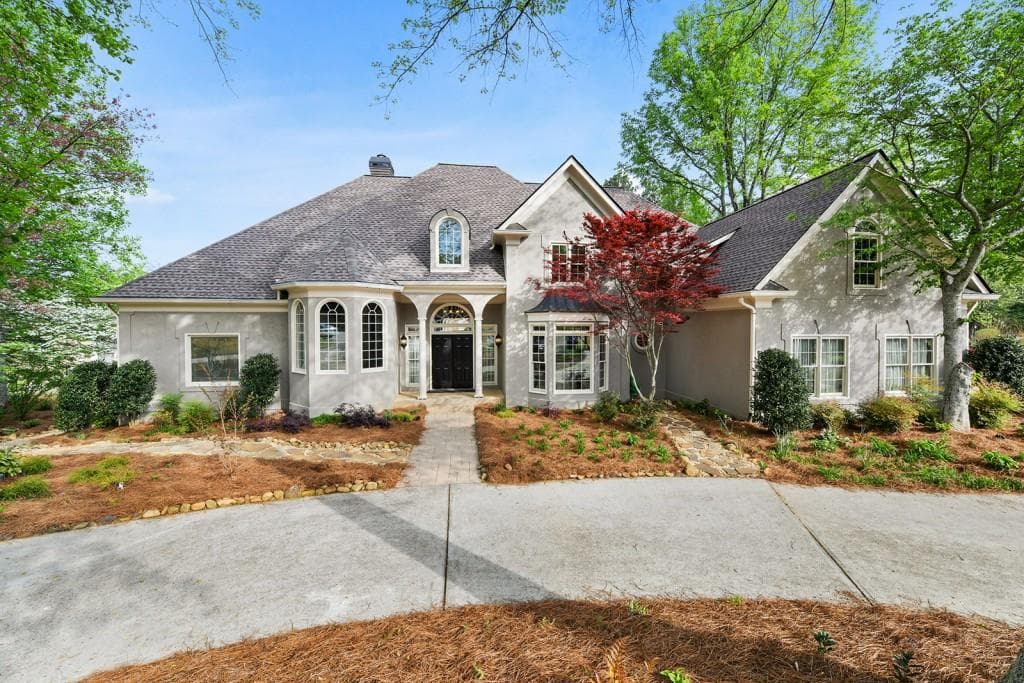 5 bedroom, 5 bathroom, 3,920 sq ft single family residence sold at 2730 Chandon Place, Alpharetta, GA 30022