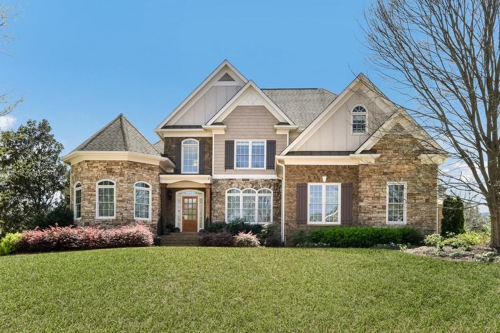 130 Braxton Way, Roswell, GA 30075 — most recent listing photo