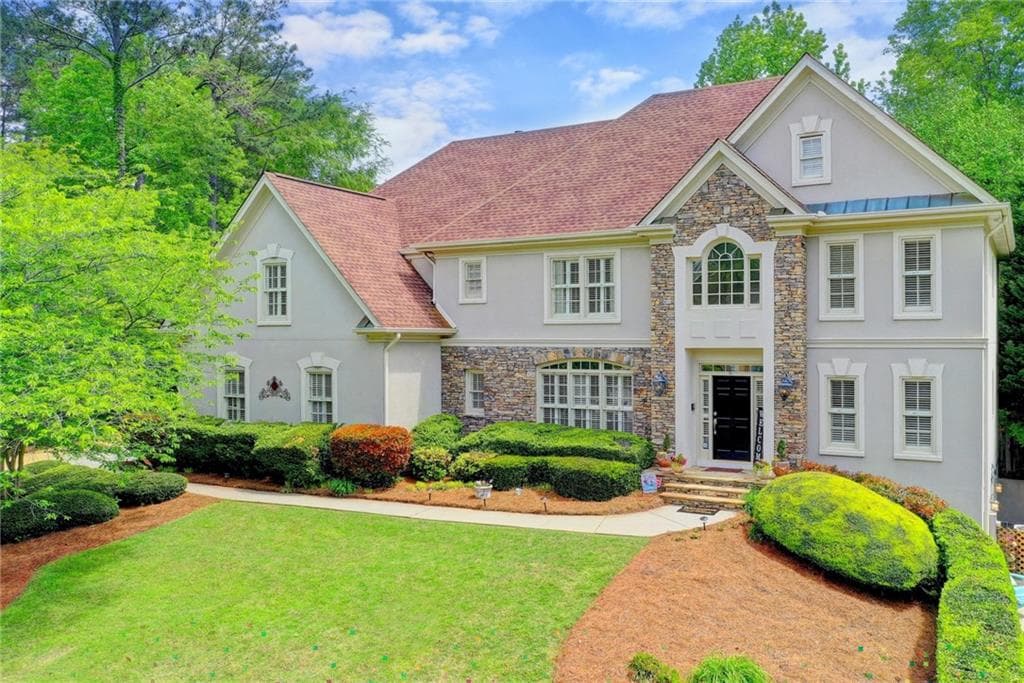6 bedroom, 5 bathroom, 5,864 sq ft single family residence sold at 525 Dunnally Court, Johns Creek, GA 30022