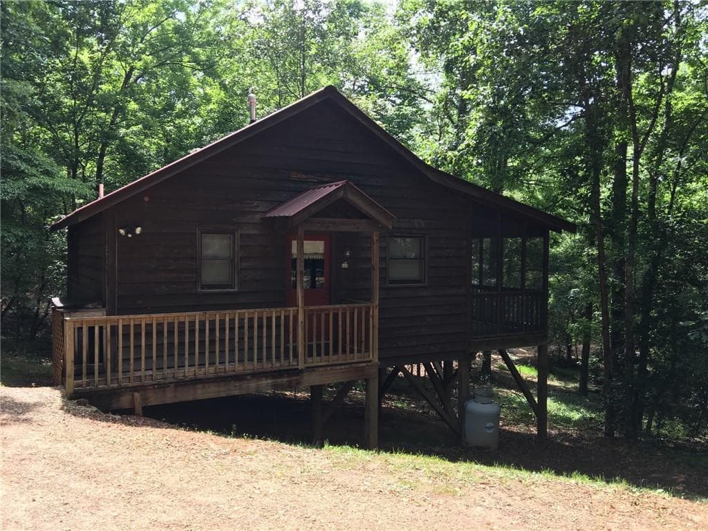 341 Peaceful Waters Circle, Demorest, GA 30535 — most recent listing photo