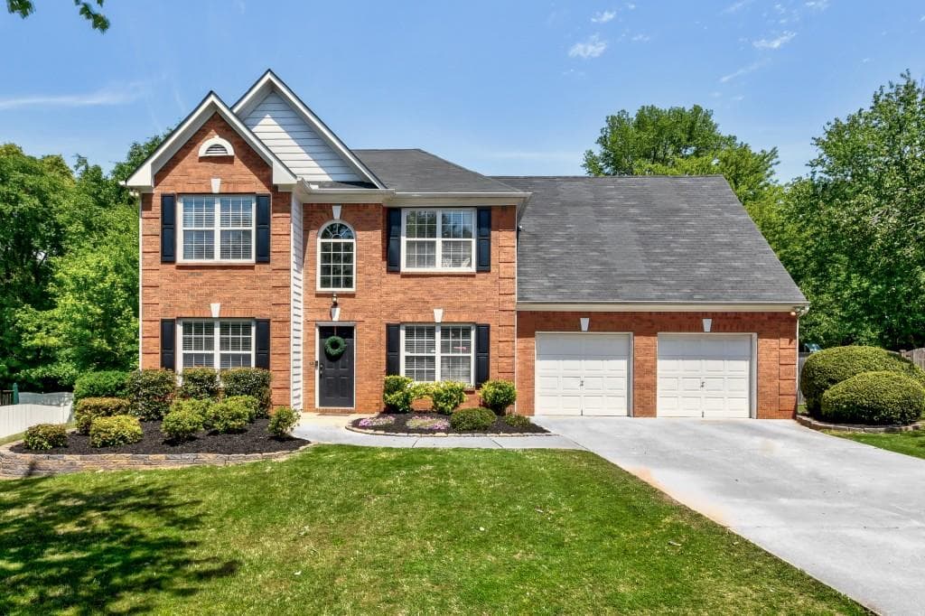3 bedroom, 3 bathroom, 2,674 sq ft single family residence sold at 1180 Overland Crossing, Alpharetta, GA 30004