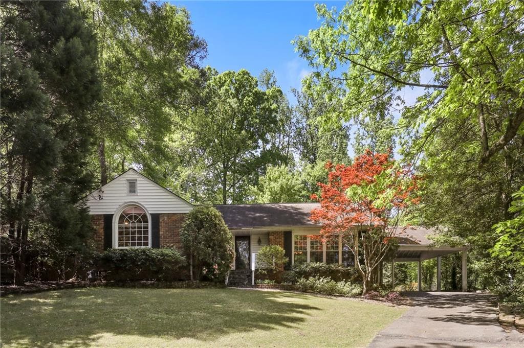 2 bedroom, 3 bathroom, 1,766 sq ft single family residence sold at 1127 Beech Haven Road, Atlanta, GA 30324
