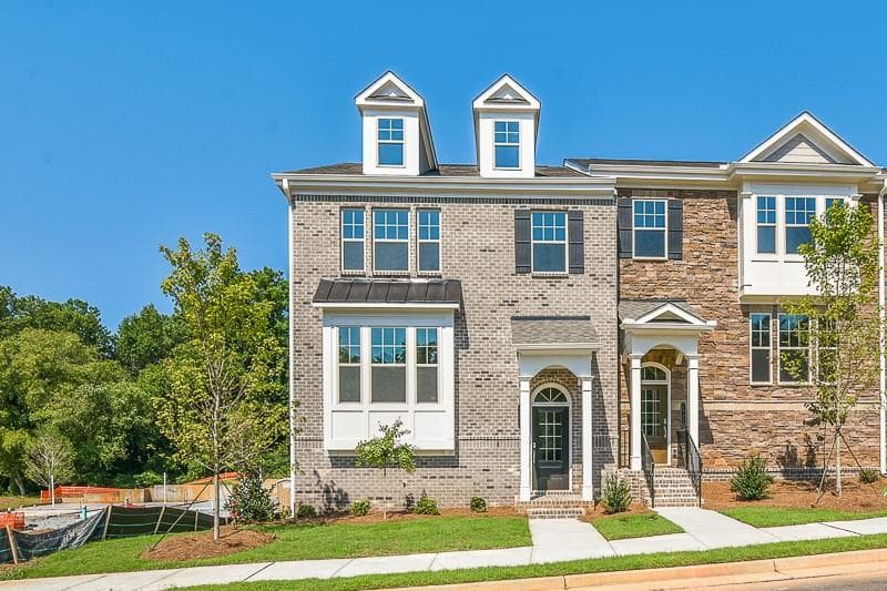 4008 Park Avenue 33, Roswell, GA 30076 — most recent listing photo