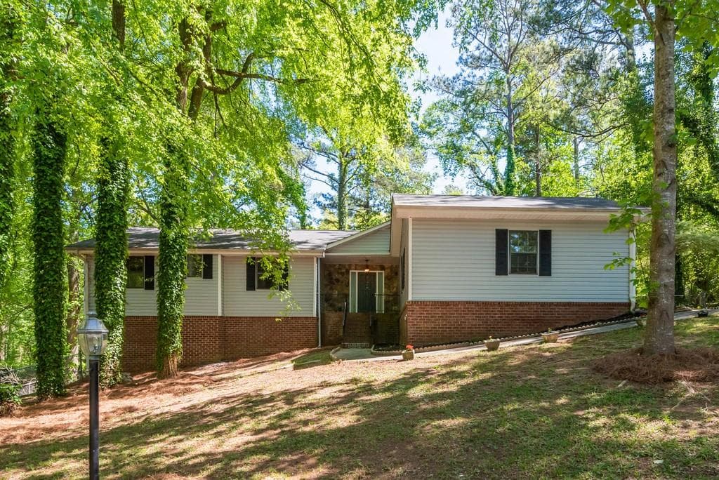 3 bedroom, 2 bathroom, 2,555 sq ft single family residence sold at 2662 MARCIA Drive, Lawrenceville, GA 30044