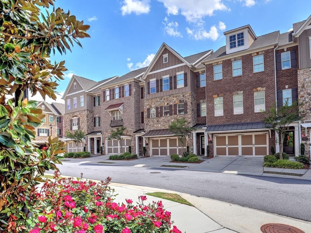 951 Opelousas Way 951, Sandy Springs, GA 30328 — most recent listing photo