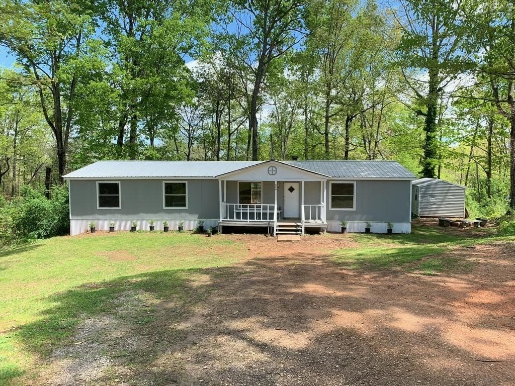 574 Golf Course Road, Demorest, GA 30535 — most recent listing photo