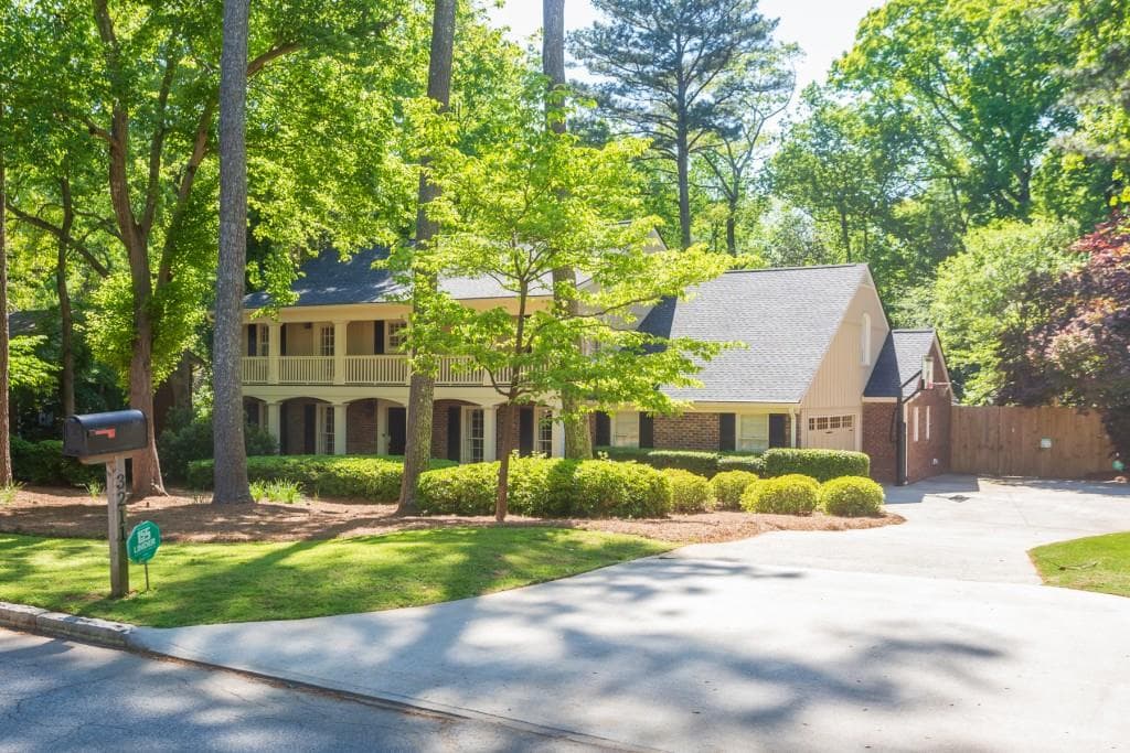 5 bedroom, 6 bathroom, 4,570 sq ft single family residence sold at 3211 Rockingham Drive, Atlanta, GA 30327