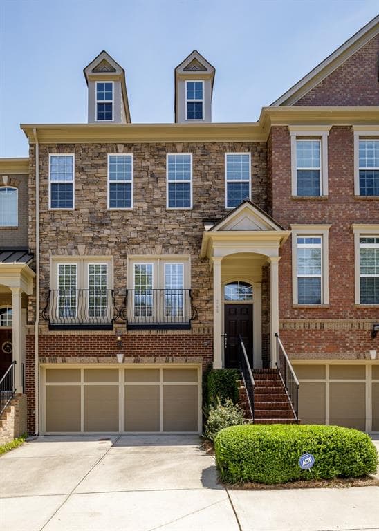 4 bedroom, 4 bathroom, 2,340 sq ft townhouse sold at 346 Ardmore Court, Atlanta, GA 30309
