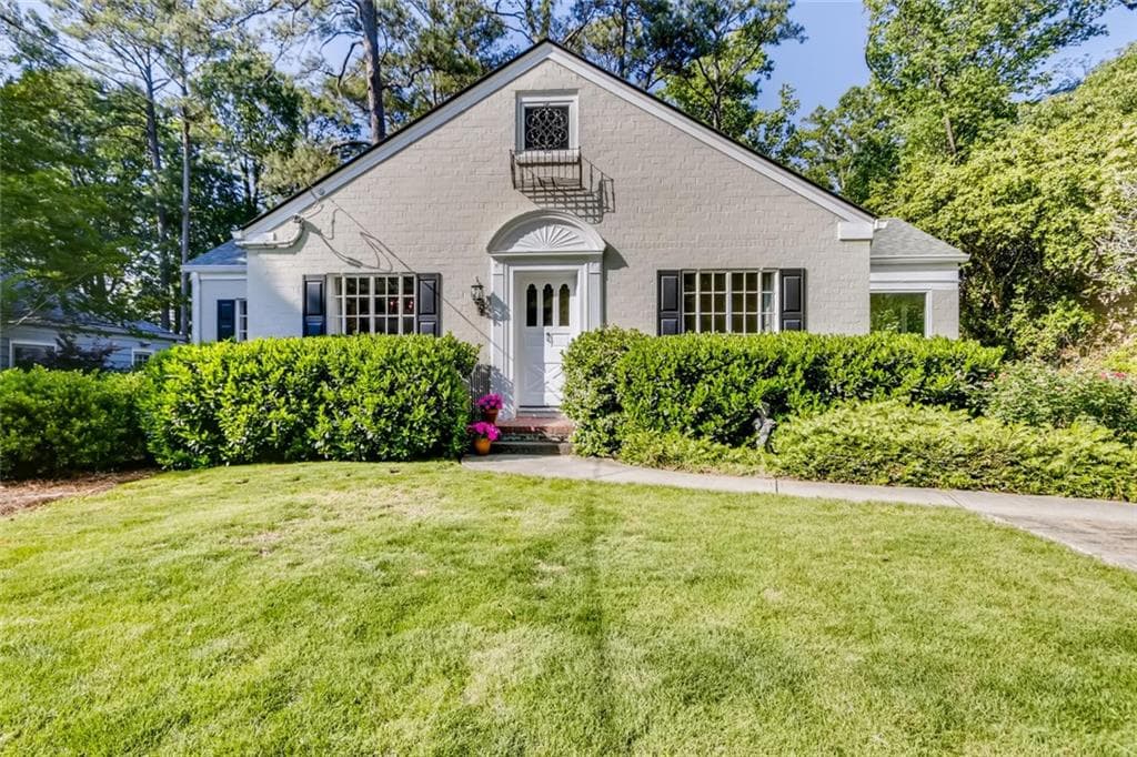 4 bedroom, 3 bathroom, 3,034 sq ft single family residence sold at 1934 Edinburgh Terrace, Atlanta, GA 30307