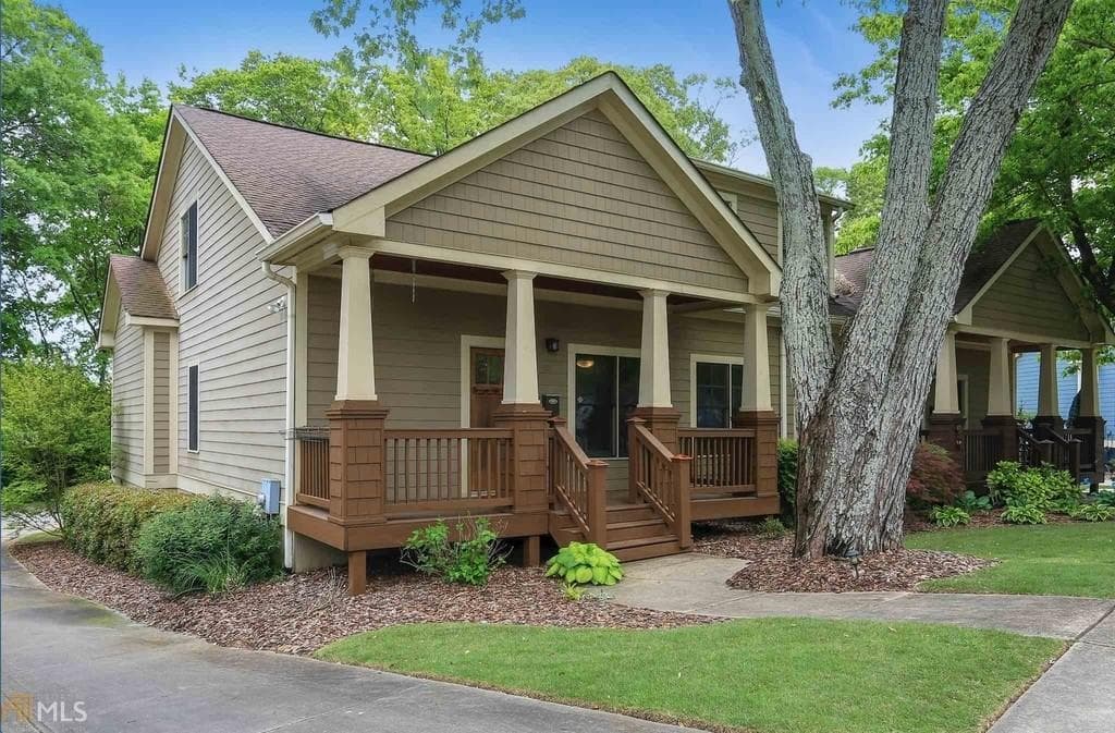 718 Frasier Circle, Marietta, GA 30060 — most recent listing photo