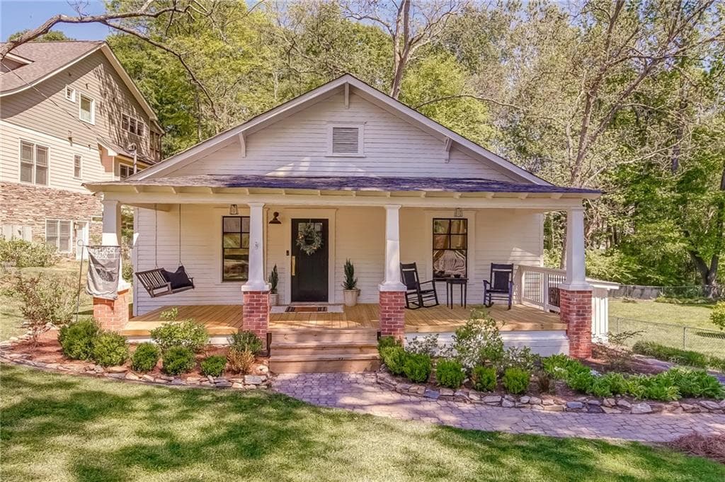 1515 Walker Street, Smyrna, GA 30080 — most recent listing photo