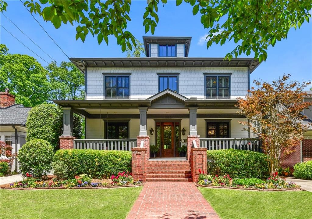 6 bedroom, 5 bathroom, 3,952 sq ft single family residence sold at 1333 Lanier Boulevard, Atlanta, GA 30306