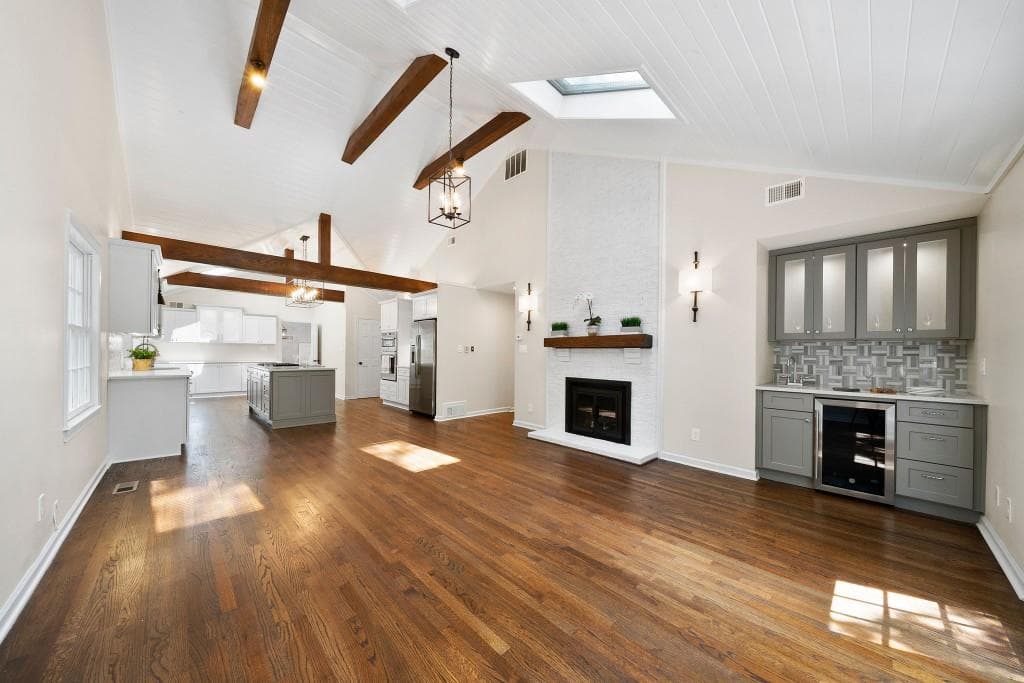 70 River Court Parkway, Sandy Springs, GA 30328 — most recent listing photo