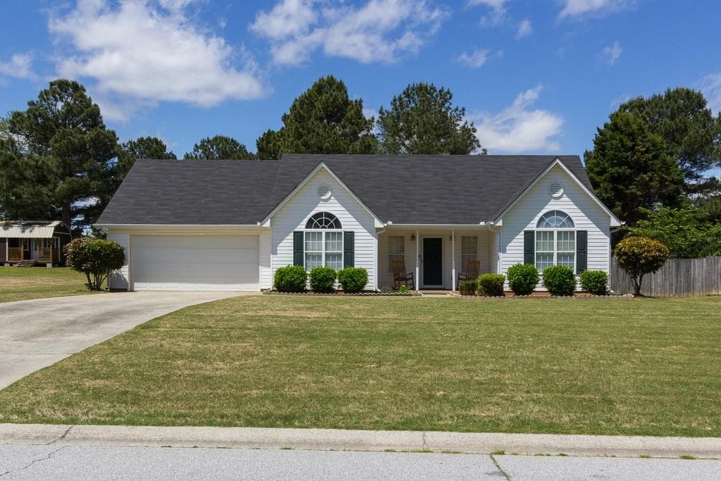 3 bedroom, 2 bathroom, 1,413 sq ft single family residence sold at 2010 Meadowglen Lane, Loganville, GA 30052