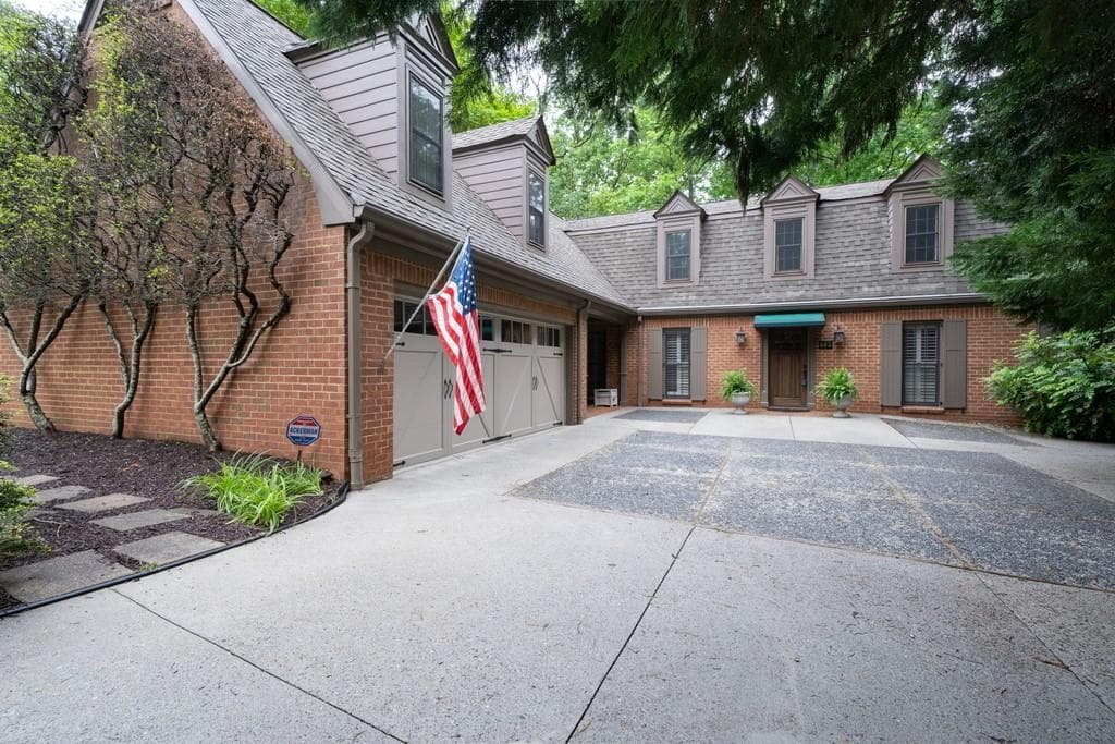 492 Timberlea Lake Drive, Marietta, GA 30067 — most recent listing photo