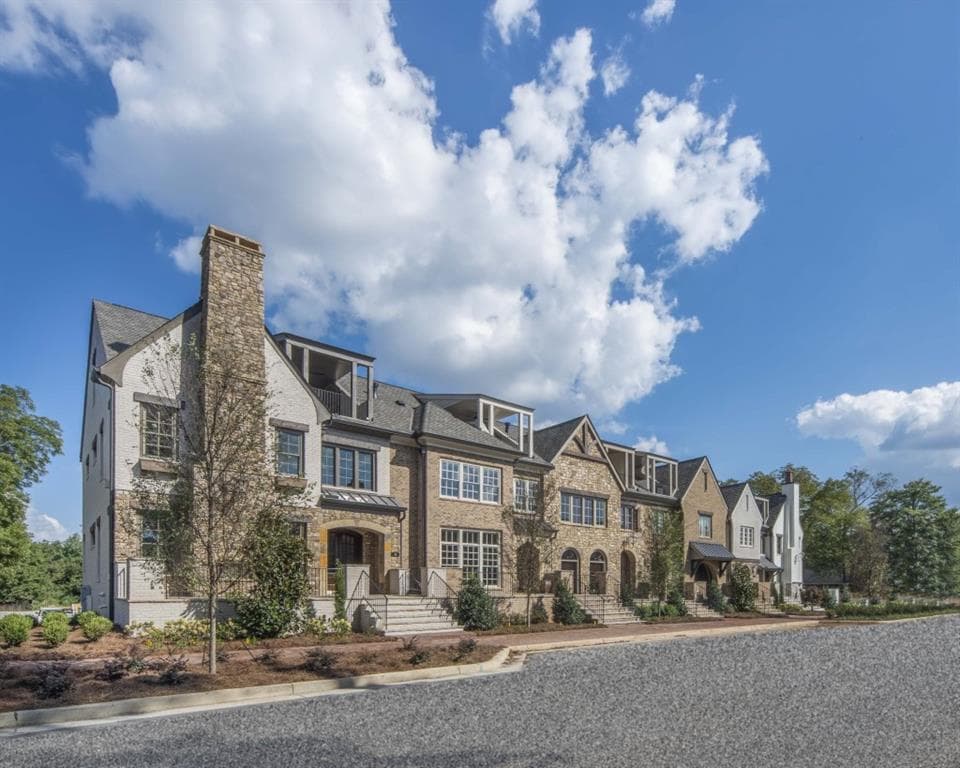124 Lily Garden 23, Alpharetta, GA 30009 — most recent listing photo