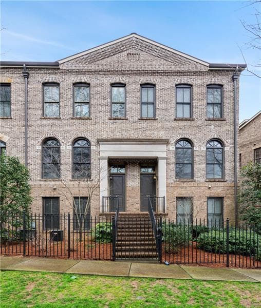 3 bedroom, 4 bathroom, 2,150 sq ft townhouse sold at 61 Honour Avenue, Atlanta, GA 30305