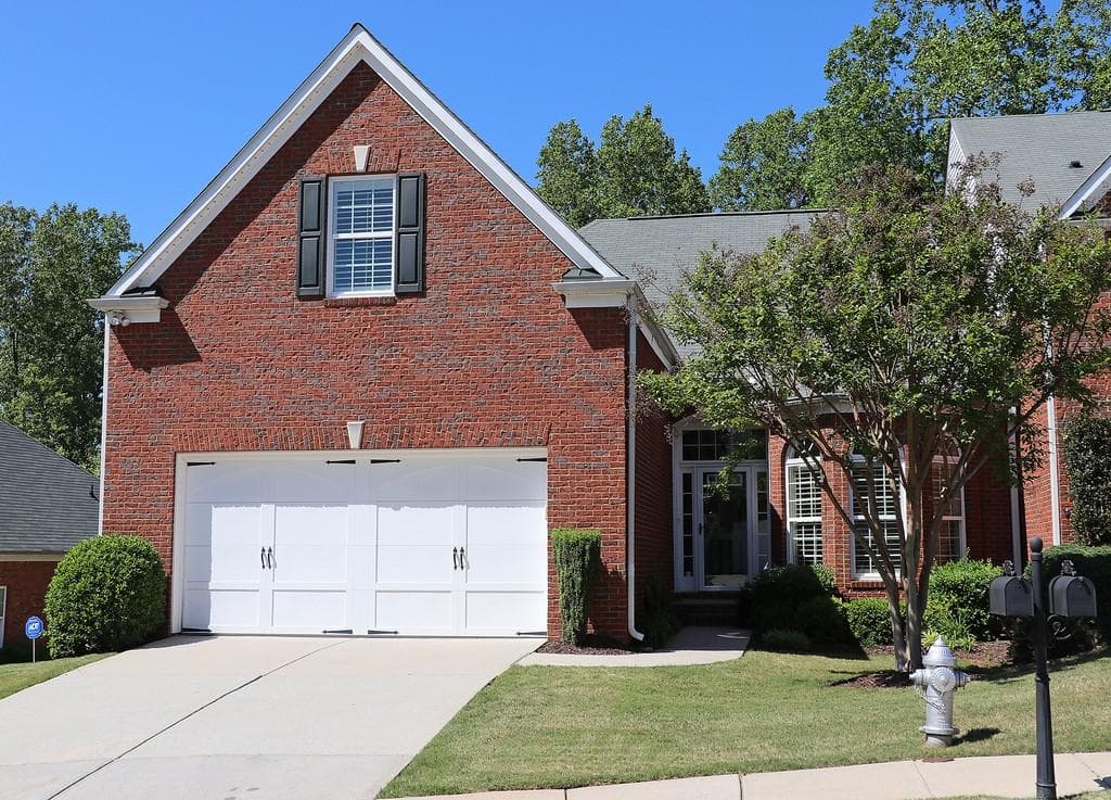 3 bedroom, 3 bathroom, 1,944 sq ft townhouse sold at 406 Brookes Walk, Woodstock, GA 30188