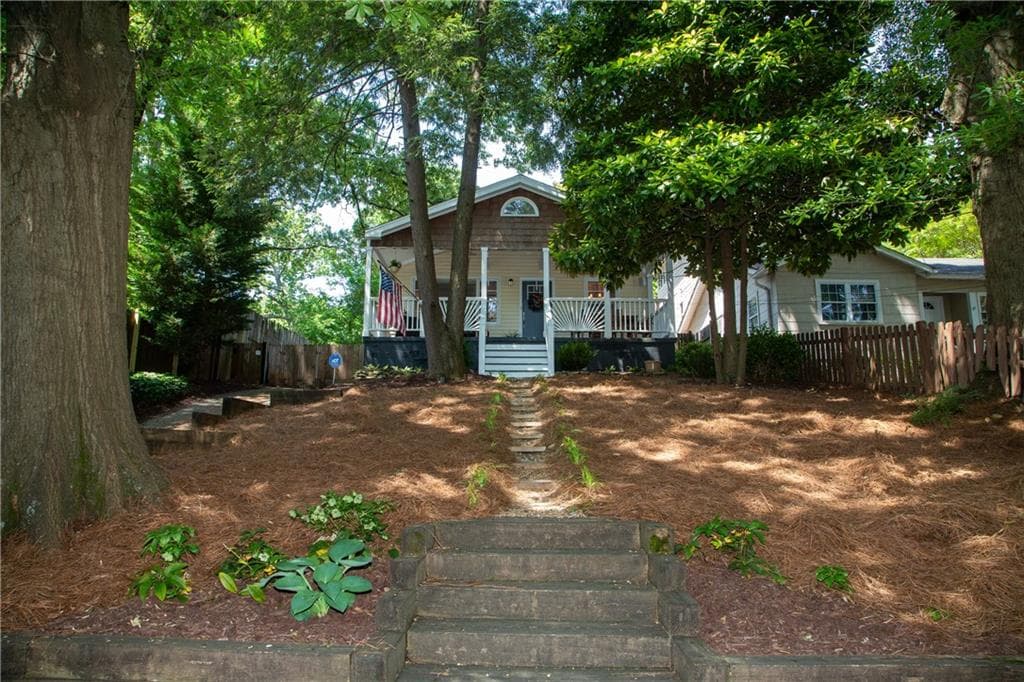3 bedroom, 2 bathroom, 1,784 sq ft single family residence sold at 1470 Kenwood Avenue, Atlanta, GA 30309