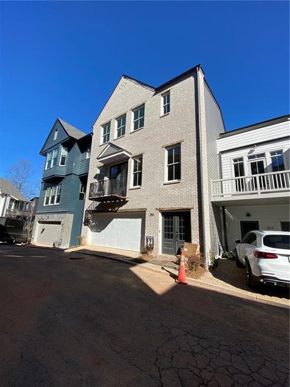 4 bedroom, 4 bathroom, 2,559 sq ft townhouse sold at 255 Colebrook Street 22, Atlanta, GA 30307