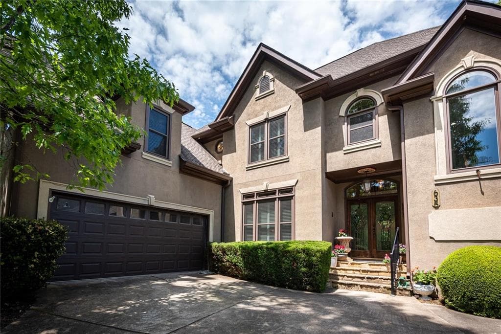 5 bedroom, 6 bathroom, 6,032 sq ft single family residence sold at 635 Oak Bridge Trail, Johns Creek, GA 30022