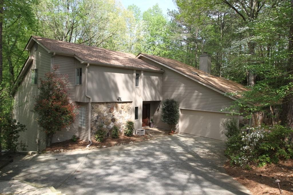 4 bedroom, 4 bathroom, 4,972 sq ft single family residence sold at 100 Mount Shasta Lane, Johns Creek, GA 30022
