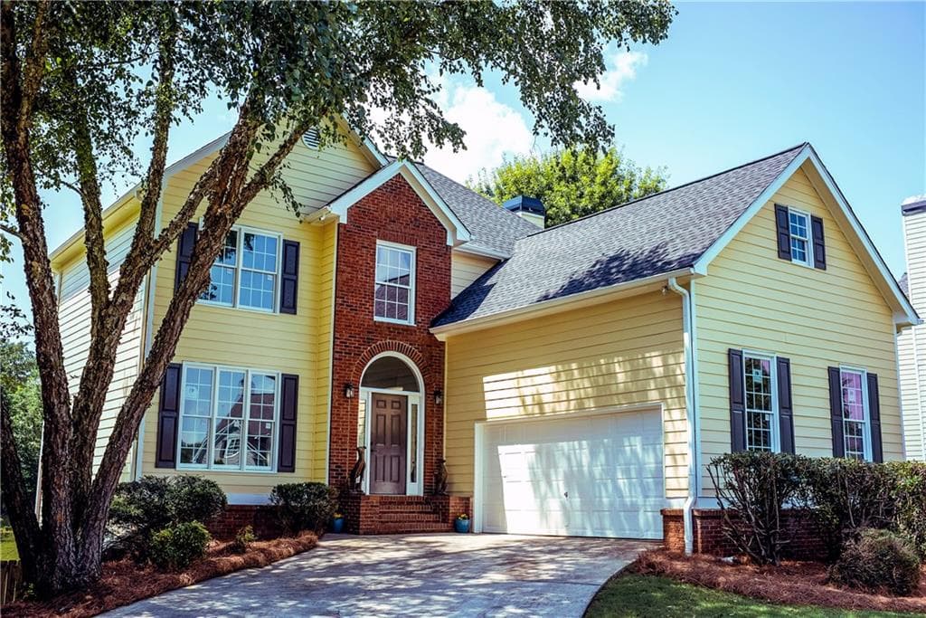 3 bedroom, 3 bathroom single family residence sold at 4205 Fairfax Drive, Cumming, GA 30028