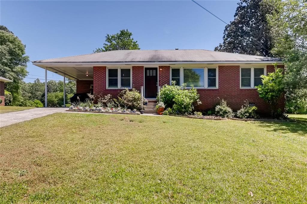 706 Pinehill Drive, Smyrna, GA 30080 — most recent listing photo