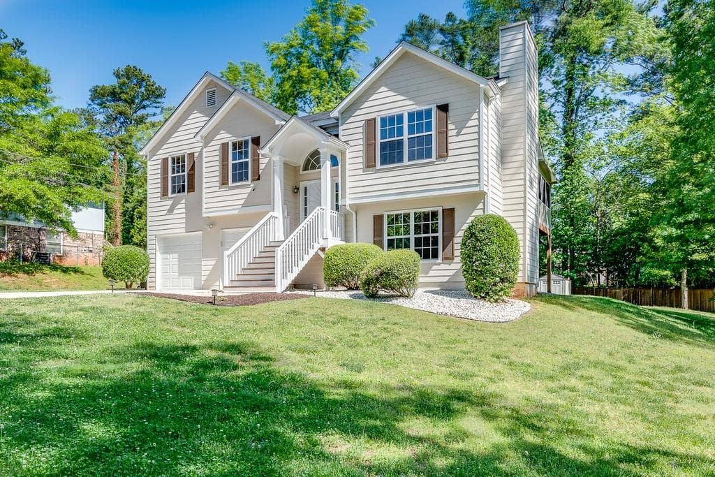 3325 Wildwood Drive, Marietta, GA 30060 — most recent listing photo