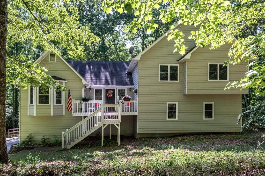 5 bedroom, 3 bathroom, 3,782 sq ft single family residence sold at 1515 Sandpiper Drive, Woodstock, GA 30189