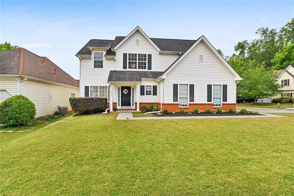 4 bedroom, 3 bathroom, 2,200 sq ft single family residence sold at 2474 Lakebrooke Drive, Marietta, GA 30066