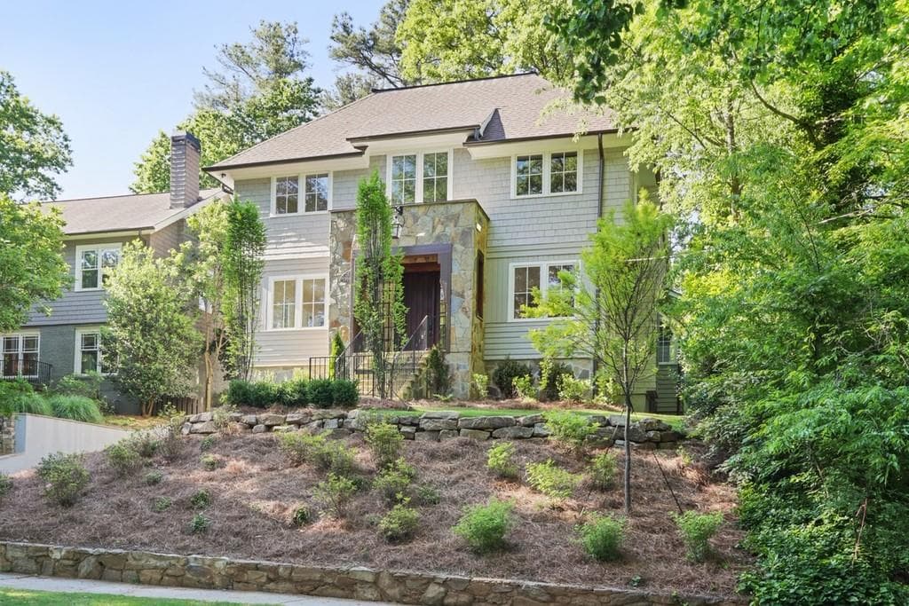 6 bedroom, 6 bathroom, 5,129 sq ft single family residence sold at 1231 Reeder Circle, Atlanta, GA 30306