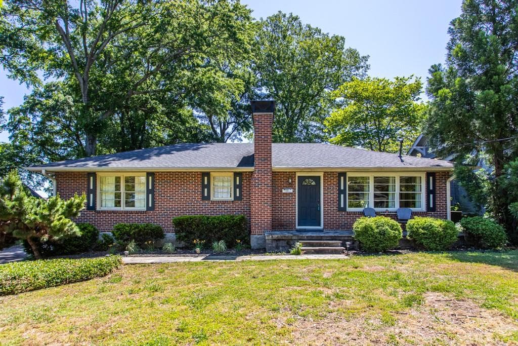 3 bedroom, 2 bathroom single family residence sold at 535 Oakdale Road, Atlanta, GA 30307