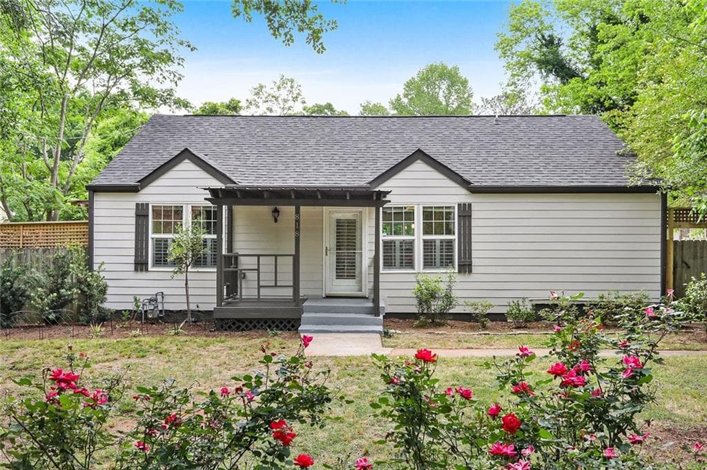 3 bedroom, 2 bathroom, 1,444 sq ft single family residence sold at 818 Fayetteville Road, Atlanta, GA 30316