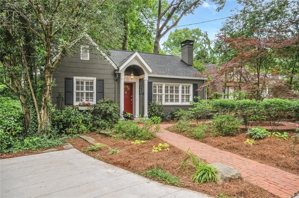 2 bedroom, 1 bathroom, 1,156 sq ft single family residence sold at 733 Martina Drive, Atlanta, GA 30305