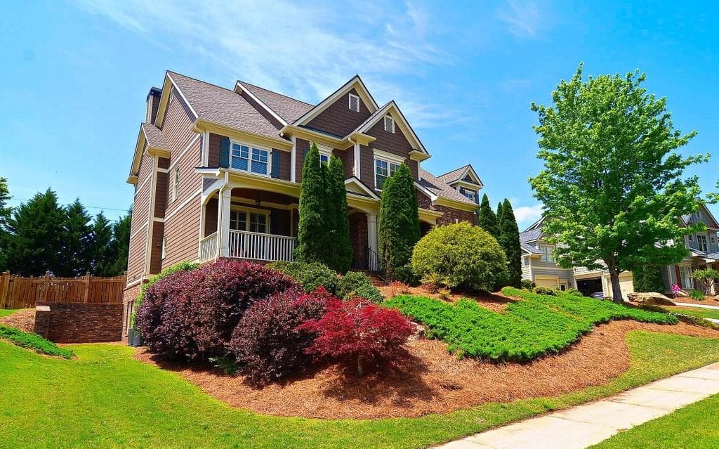 6 bedroom, 5 bathroom, 3,629 sq ft single family residence sold at 129 Applewood Lane, Acworth, GA 30101