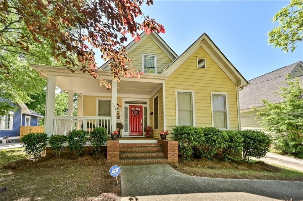 3 bedroom, 3 bathroom, 1,836 sq ft single family residence sold at 371 Atwood Street, Atlanta, GA 30310